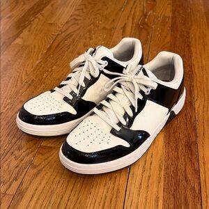 Skechers Men's Black and White Low-Top Sneakers